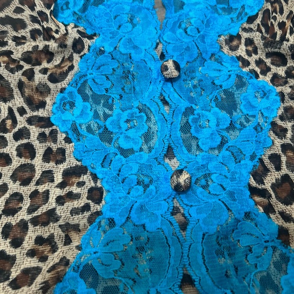 Leopard Print Lace Trim Cami Top - Picture 2 of 3